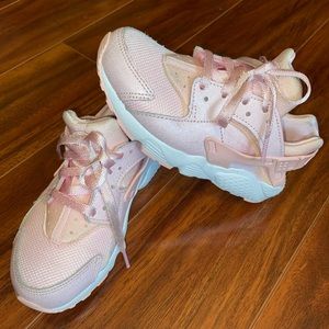 Girls Nike Huarache, Pink, Size 12